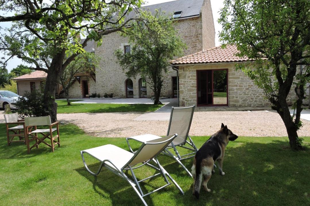 Photo of Others in Coueron