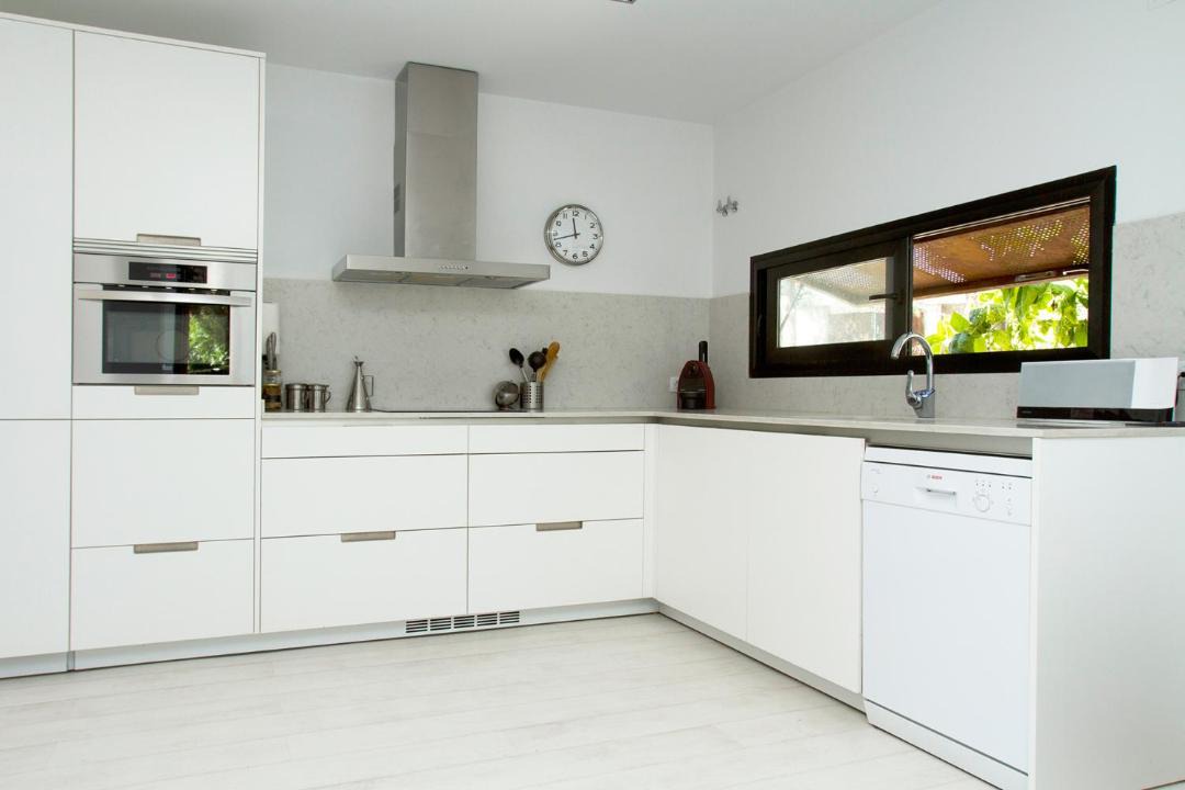 Photo of Kitchen in Alcover