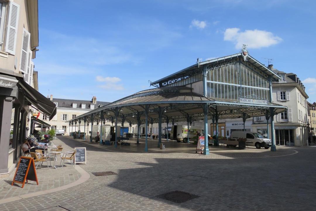 Photo of Buildings in Chartres