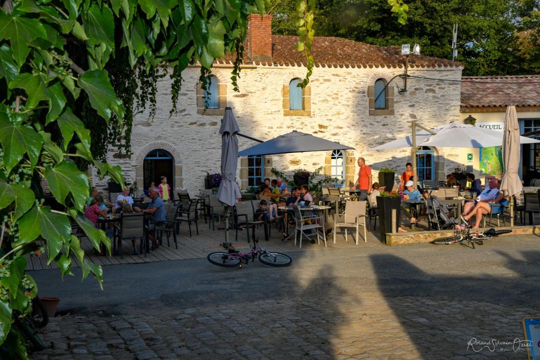 Photo of Others in Saint-Julien-des-Landes