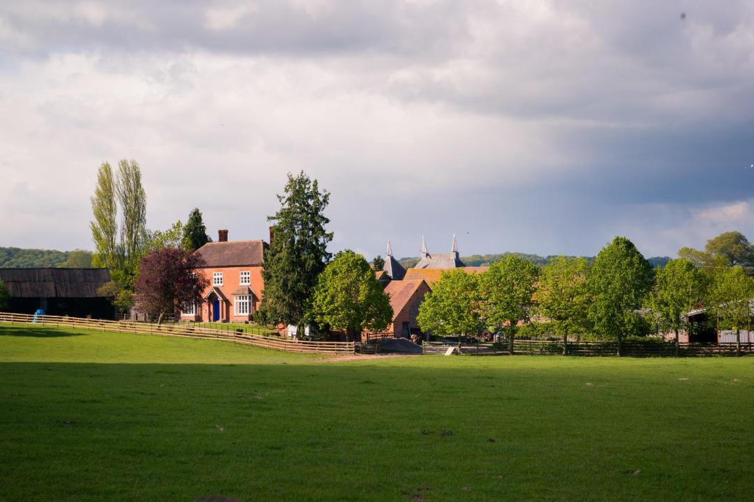 Photo of Others in Broadwas