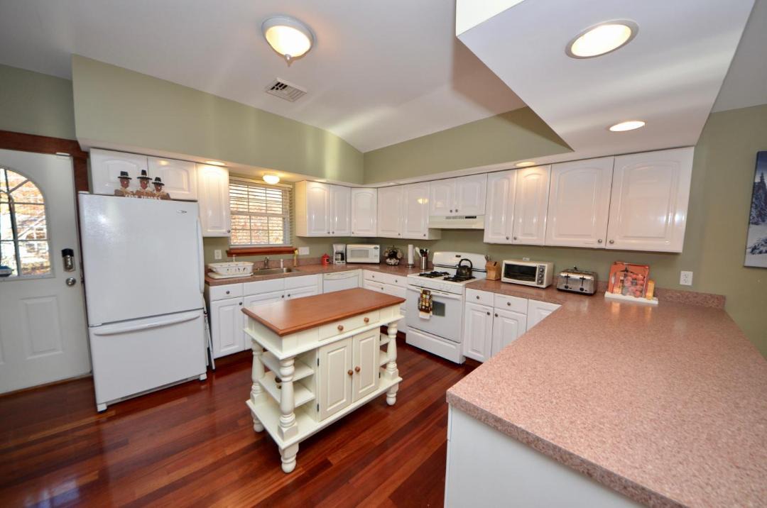 Photo of Kitchen in Pocono Lake