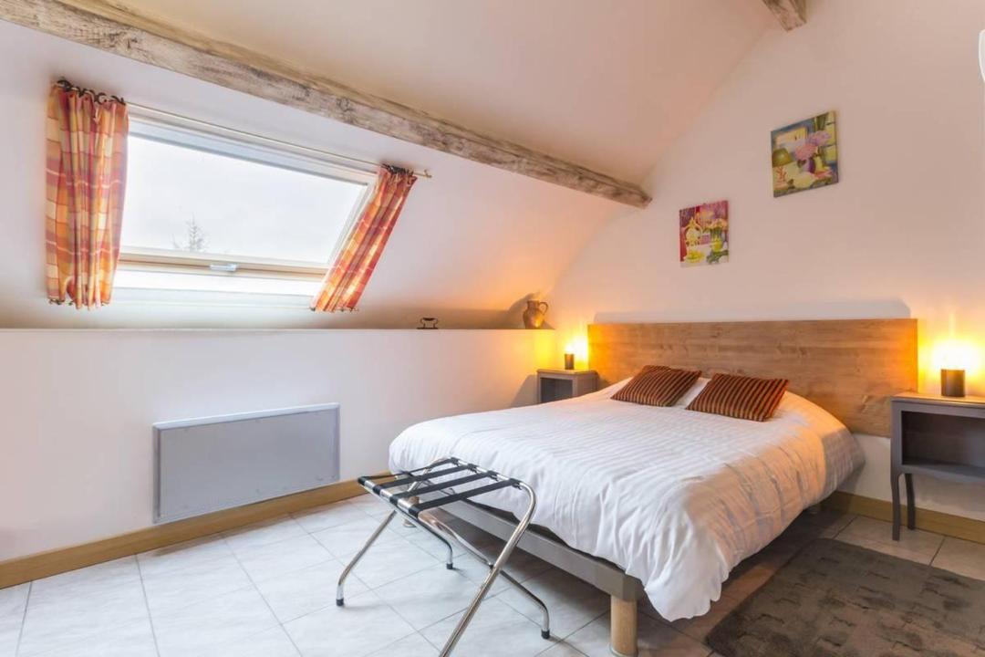 Photo of Bedroom in Saint-Pereuse