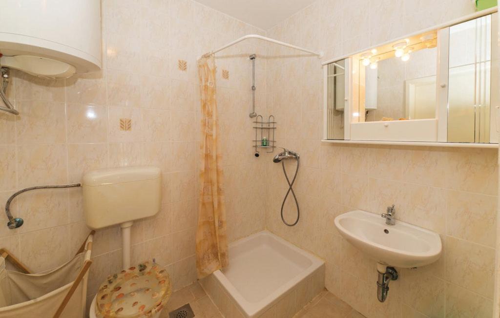 Photo of Bathroom in Kukljica