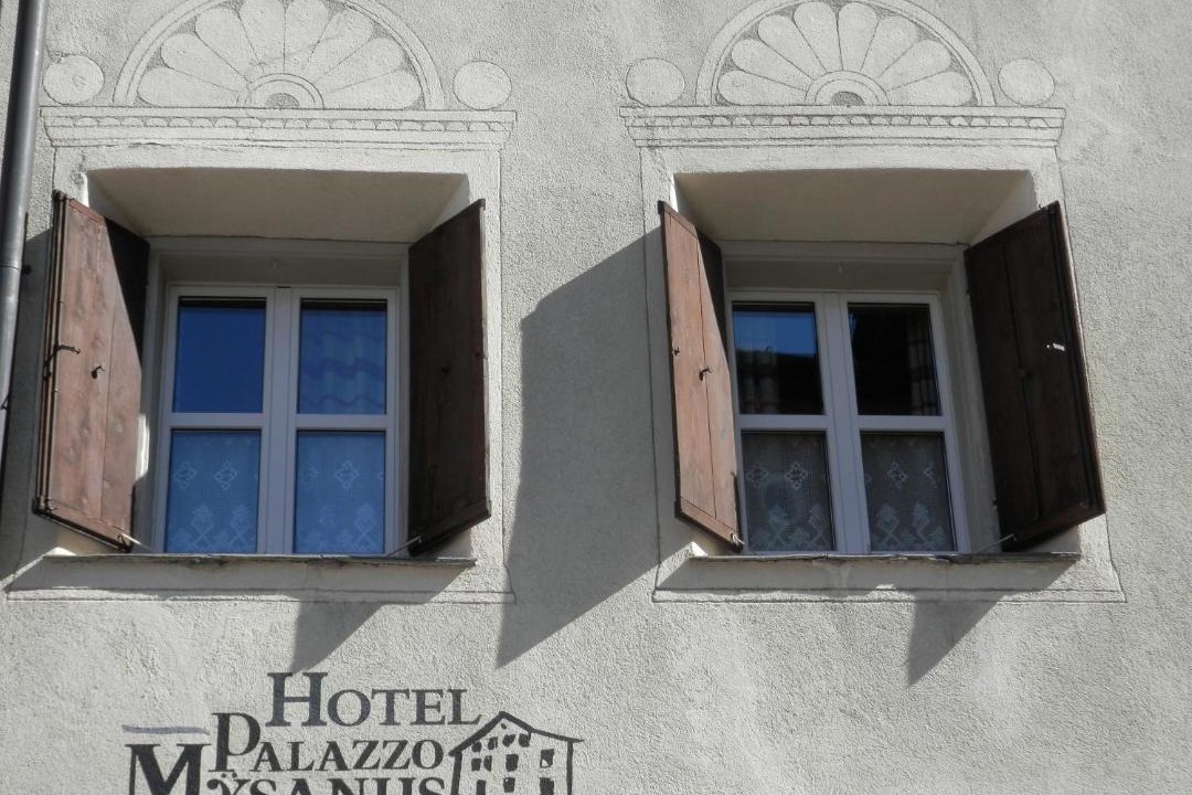 Photo of Others in Samedan
