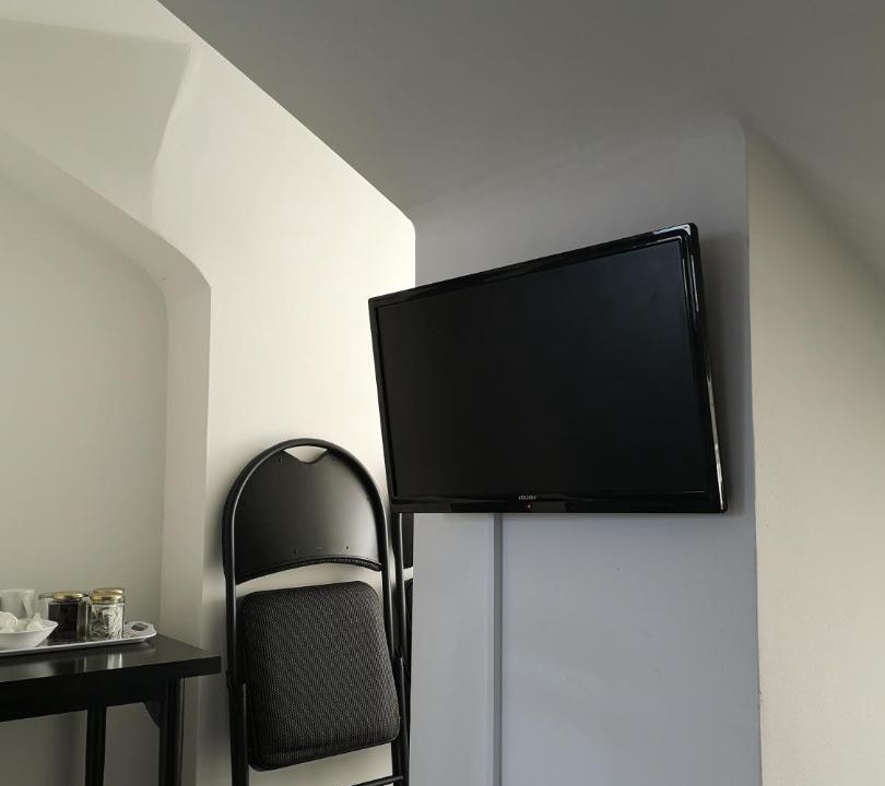 Photo of Others in Pettits