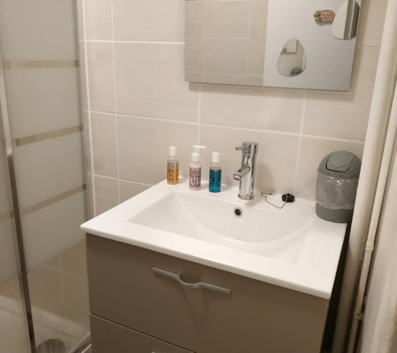 Photo of Others in Sens