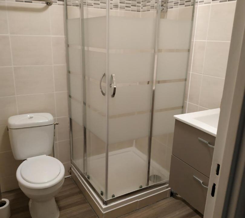 Photo of Others in Sens