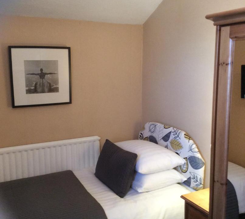 Photo of Bedroom in Leamington Spa
