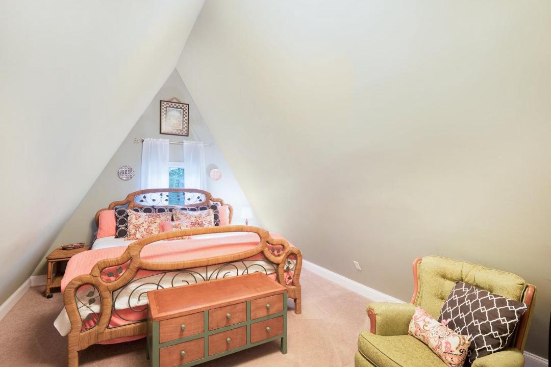 Photo of Bedroom in Flintstone