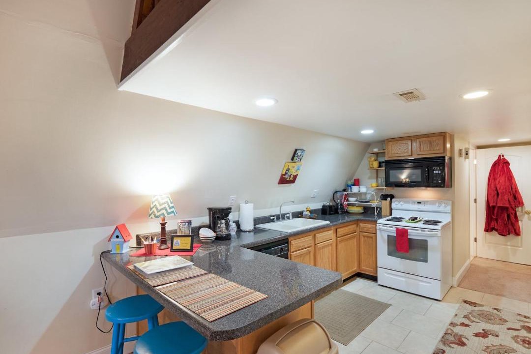 Photo of Livingroom in Flintstone