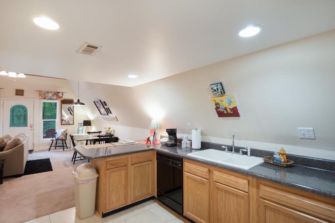 Photo of Kitchen in Flintstone