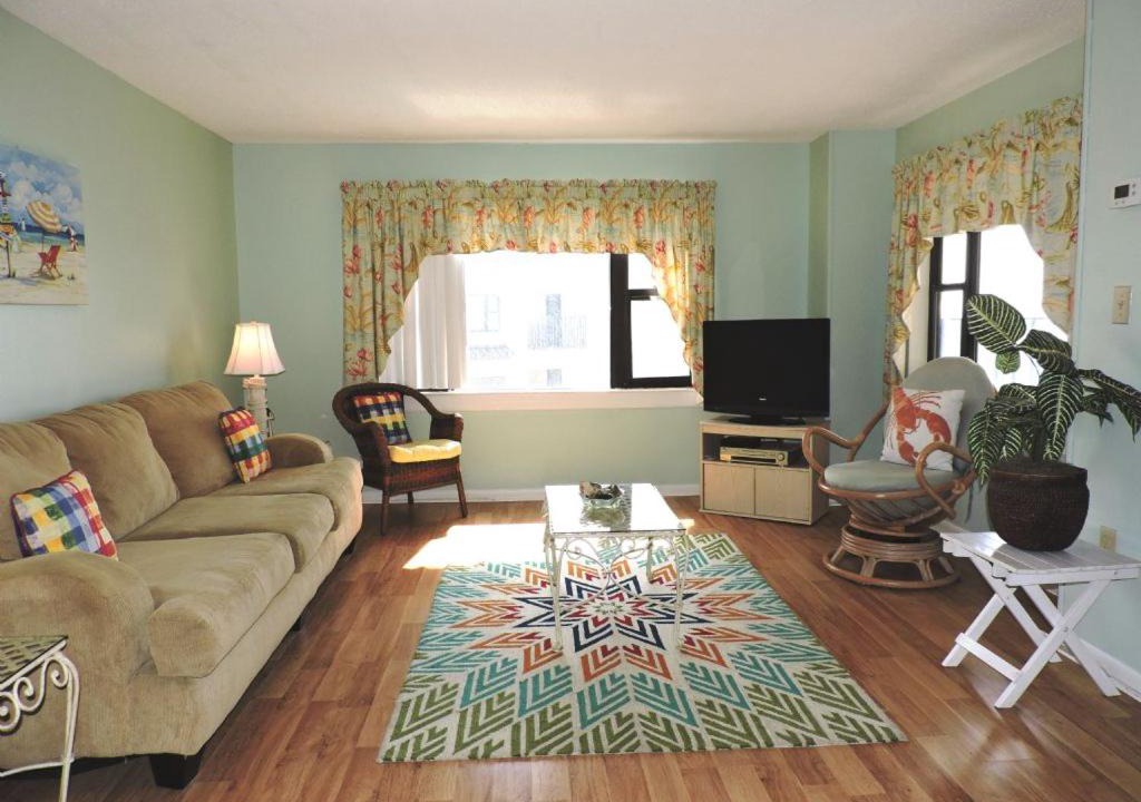 Photo of Livingroom in Indian Beach