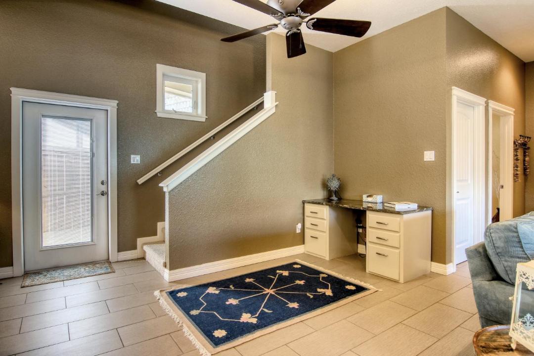 Photo of Livingroom in Old Town