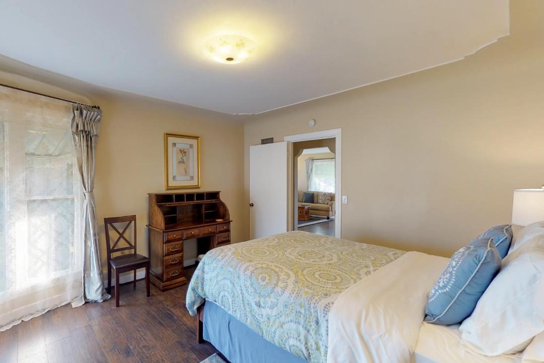 Photo of Bedroom in Seaside