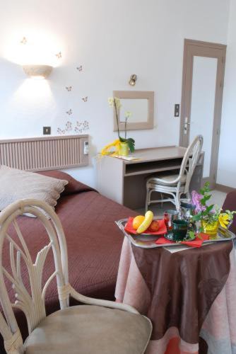 Photo of Others in Avallon