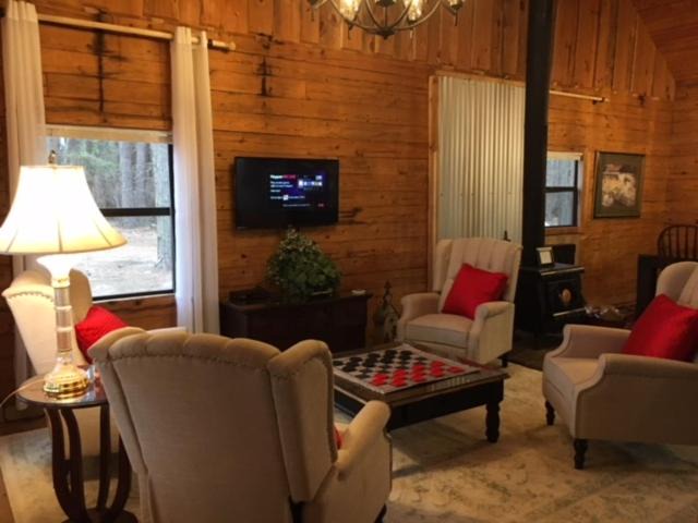 Photo of Livingroom in Tyler
