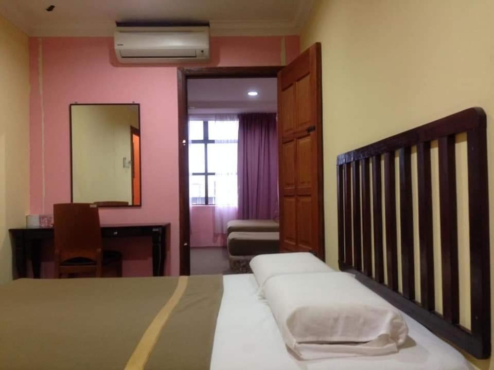 Photo of Others in Gual Periok