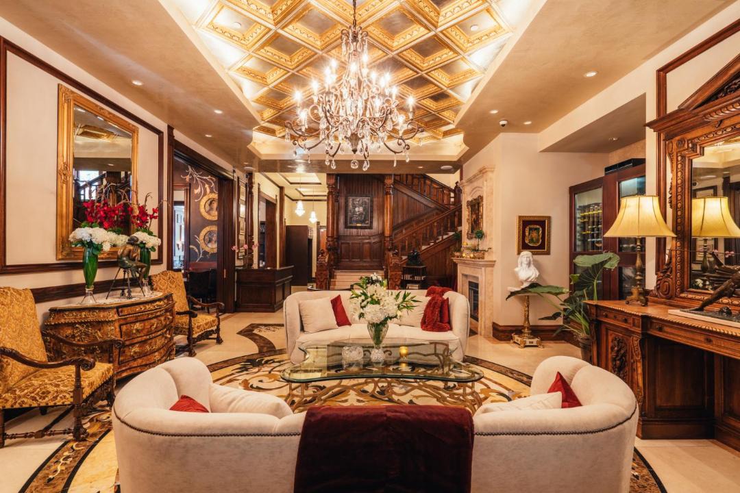 Photo of Others in Lower Pacific Heights