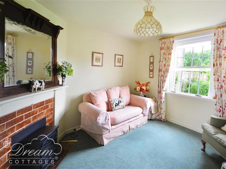 Photo of Others in Evershot