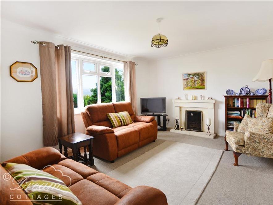 Photo of Livingroom in Puncknowle