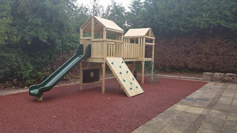 Photo of Others in Thorne