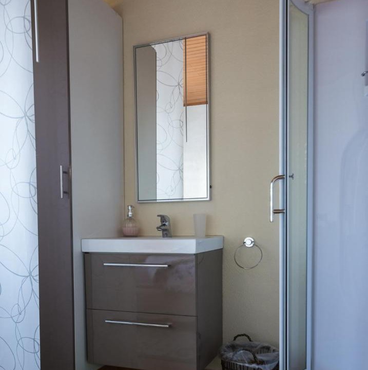 Photo of Bathroom in Mazingarbe