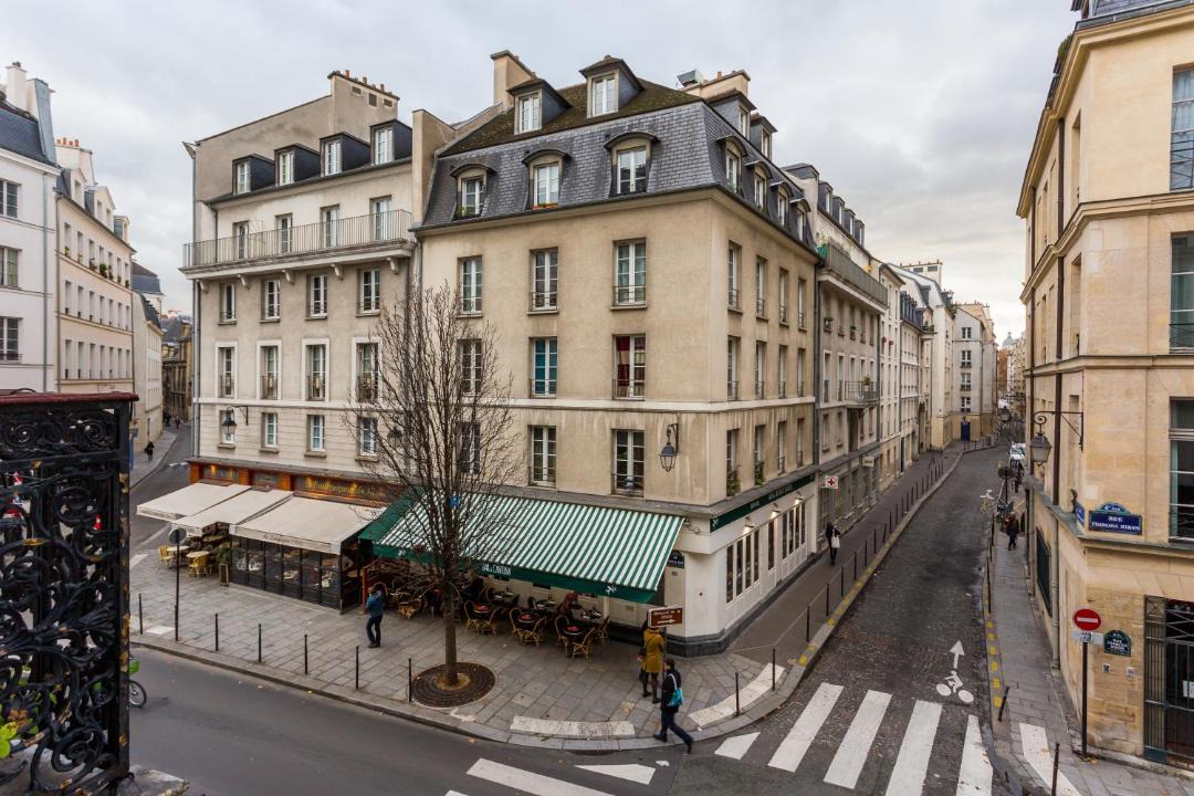 Photo of Buildings in 4th Arrondissement