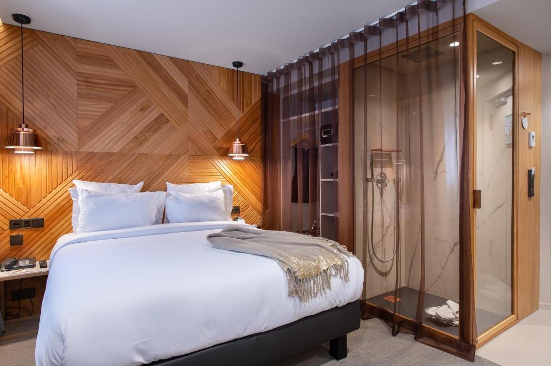 Photo of Bedroom in Downtown Geneva