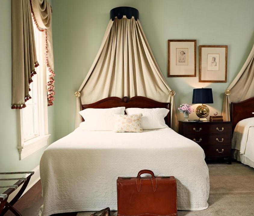 Photo of Bedroom in South of Broad