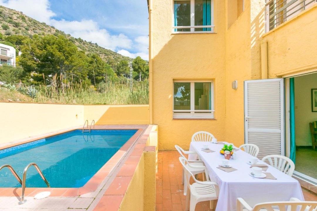 Photo of Patio Balcony in Almadraba-Canyelles