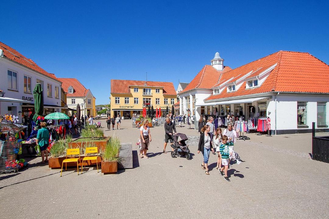 Photo of Others in Lokken