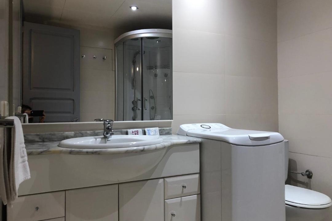 Photo of Bathroom in San Lorenzo de Morunys