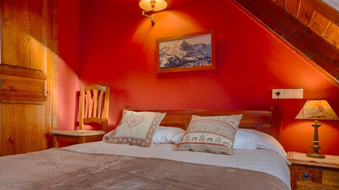 Photo of Bedroom in Les