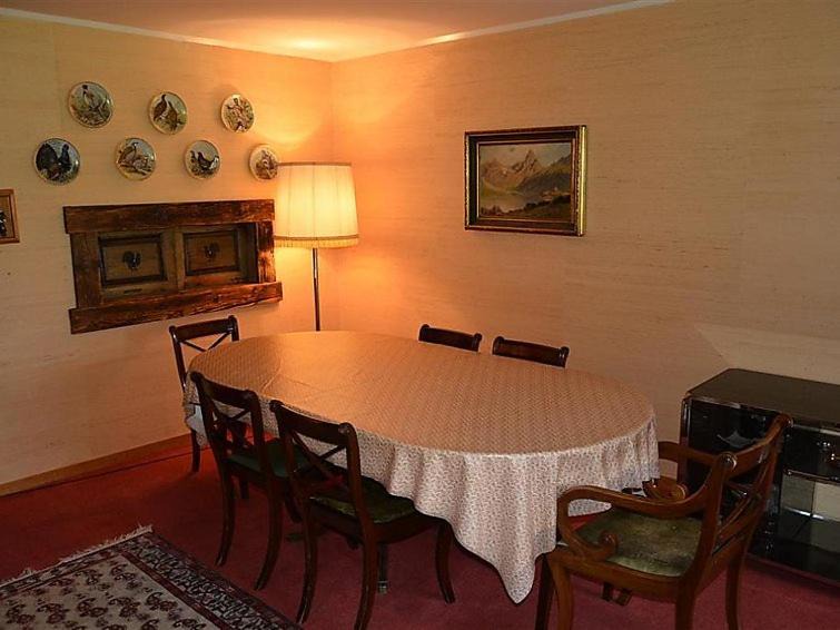 Photo of Livingroom in Zweisimmen Nr Gstaad