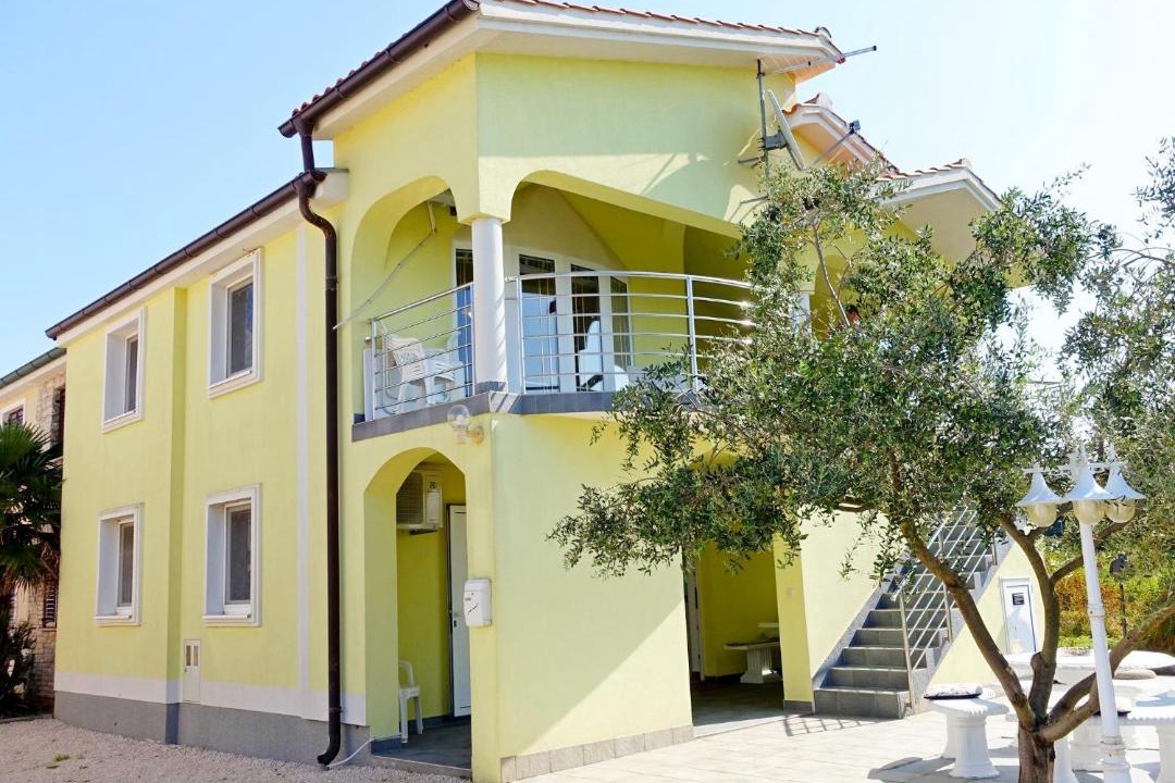 Photo of Buildings in Nin