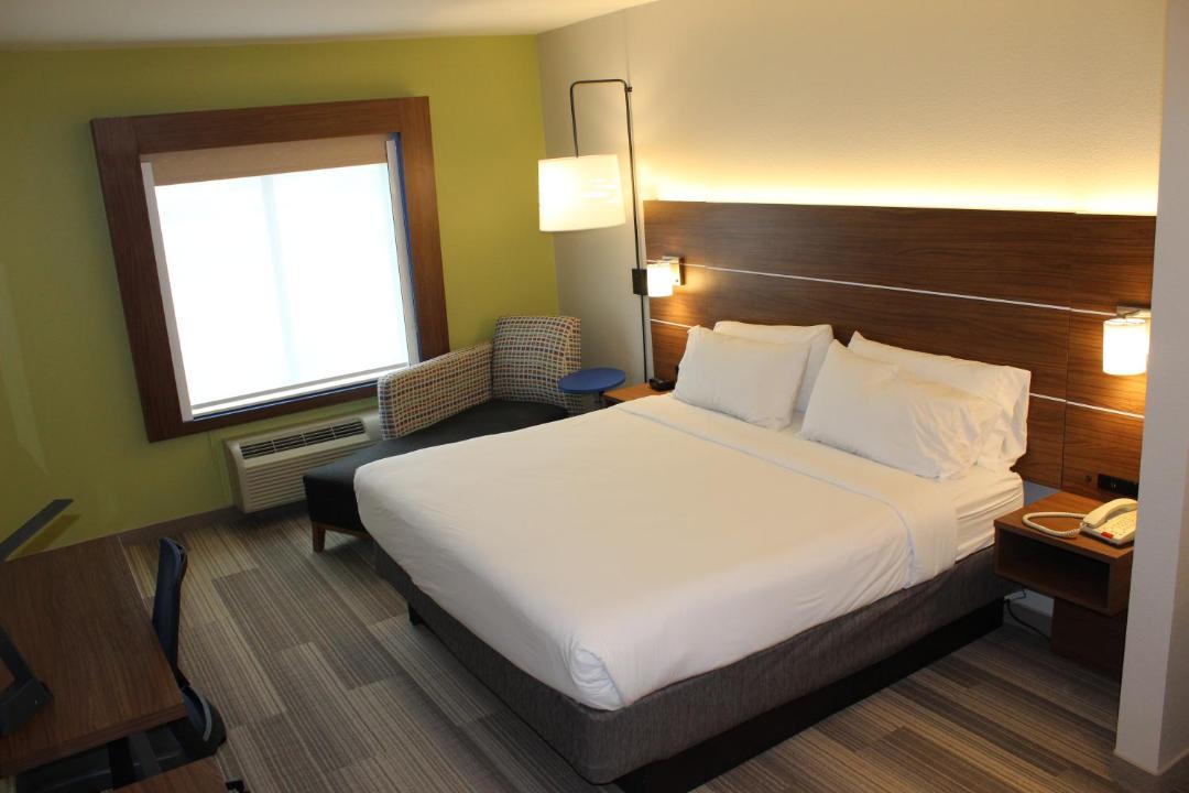 Photo of Bedroom in South Arlington