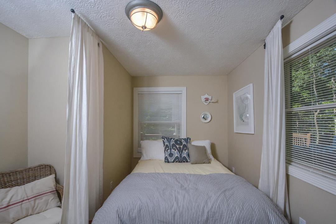 Photo of Bedroom in Blakeslee