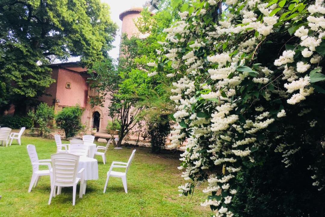 Photo of Others in Estrablin