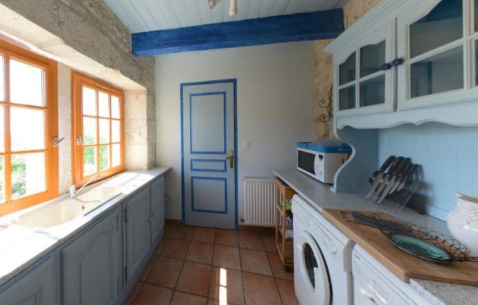 Photo of Kitchen in Dondas