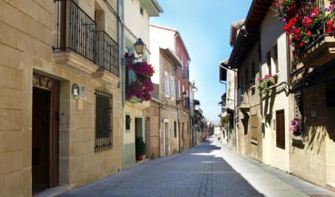 Photo of Buildings in Granon