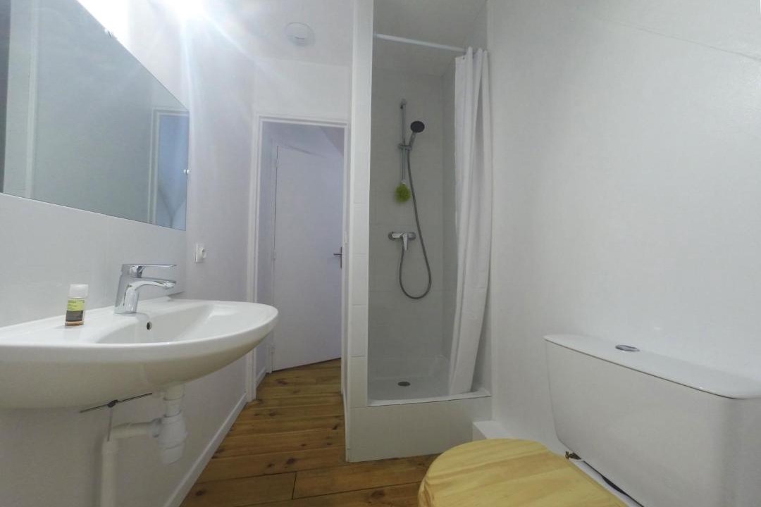 Photo of Bathroom in Plechatel