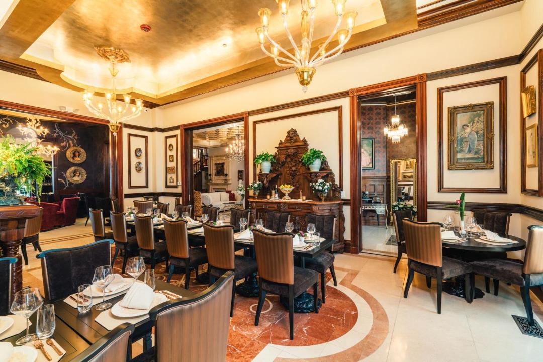 Photo of Others in Lower Pacific Heights