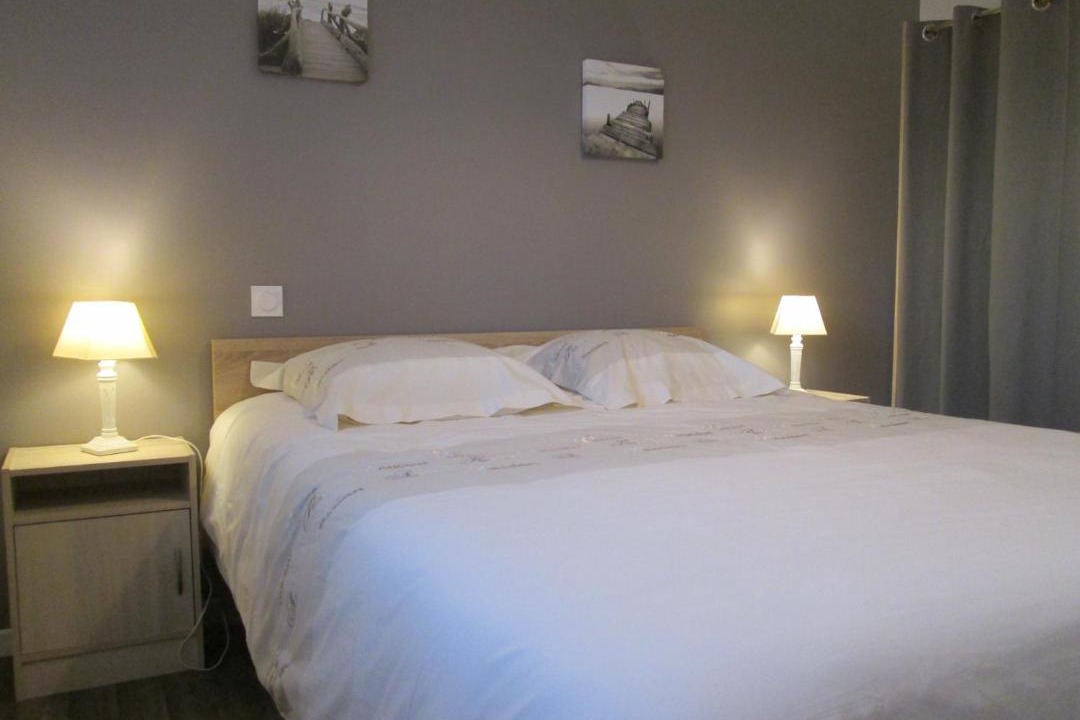 Photo of Others in Frehel