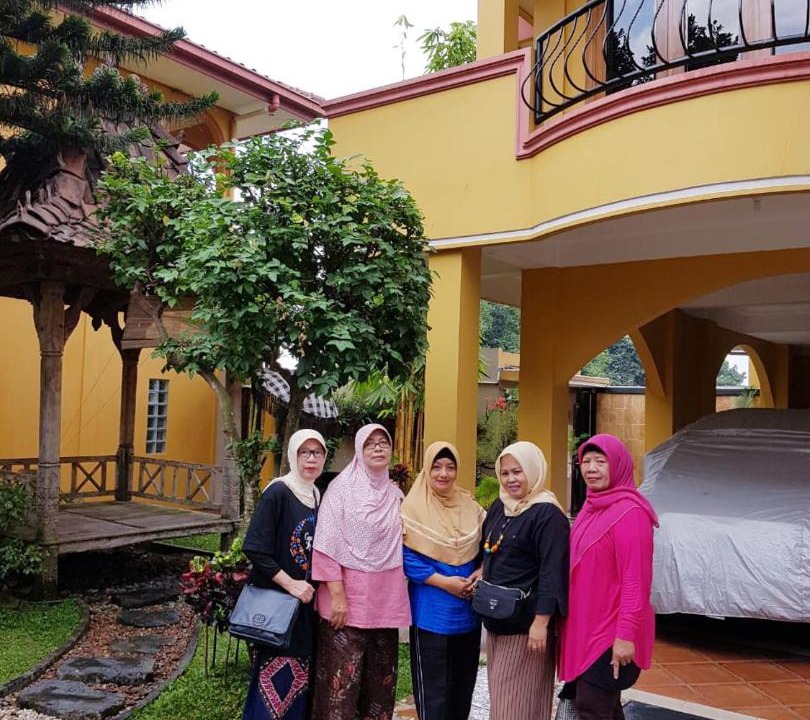 Photo of Others in Sari Harjo