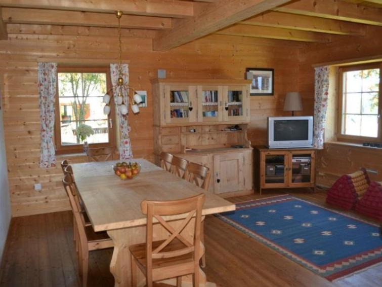 Photo of Livingroom in Tavanasa