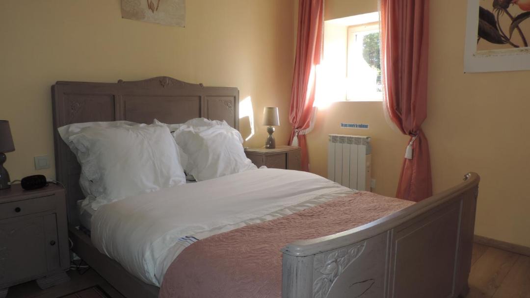 Photo of Bedroom in Causse-et-Diege
