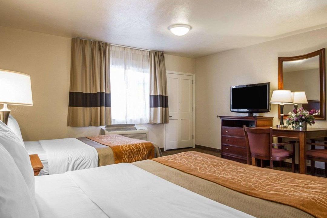 Photo of Bedroom in North Fremont Street