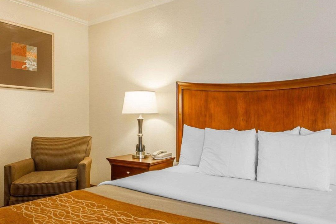 Photo of Bedroom in North Fremont Street