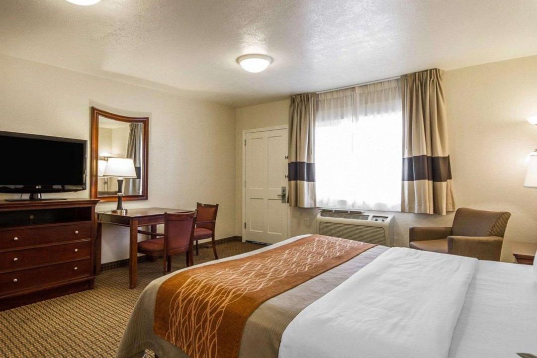 Photo of Bedroom in North Fremont Street